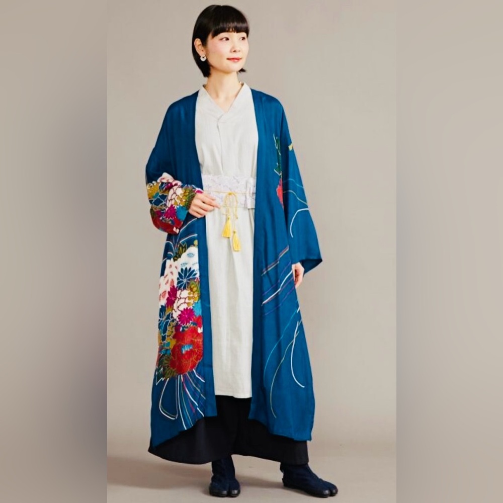 Cardigan Kimono (Blue Kusudama)